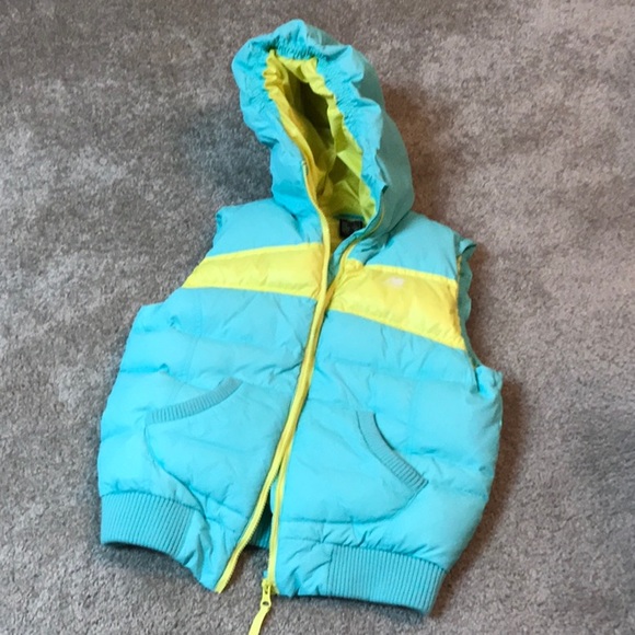 Preowned Girls New Balance puffy vest w hood - sz L - Picture 1 of 5